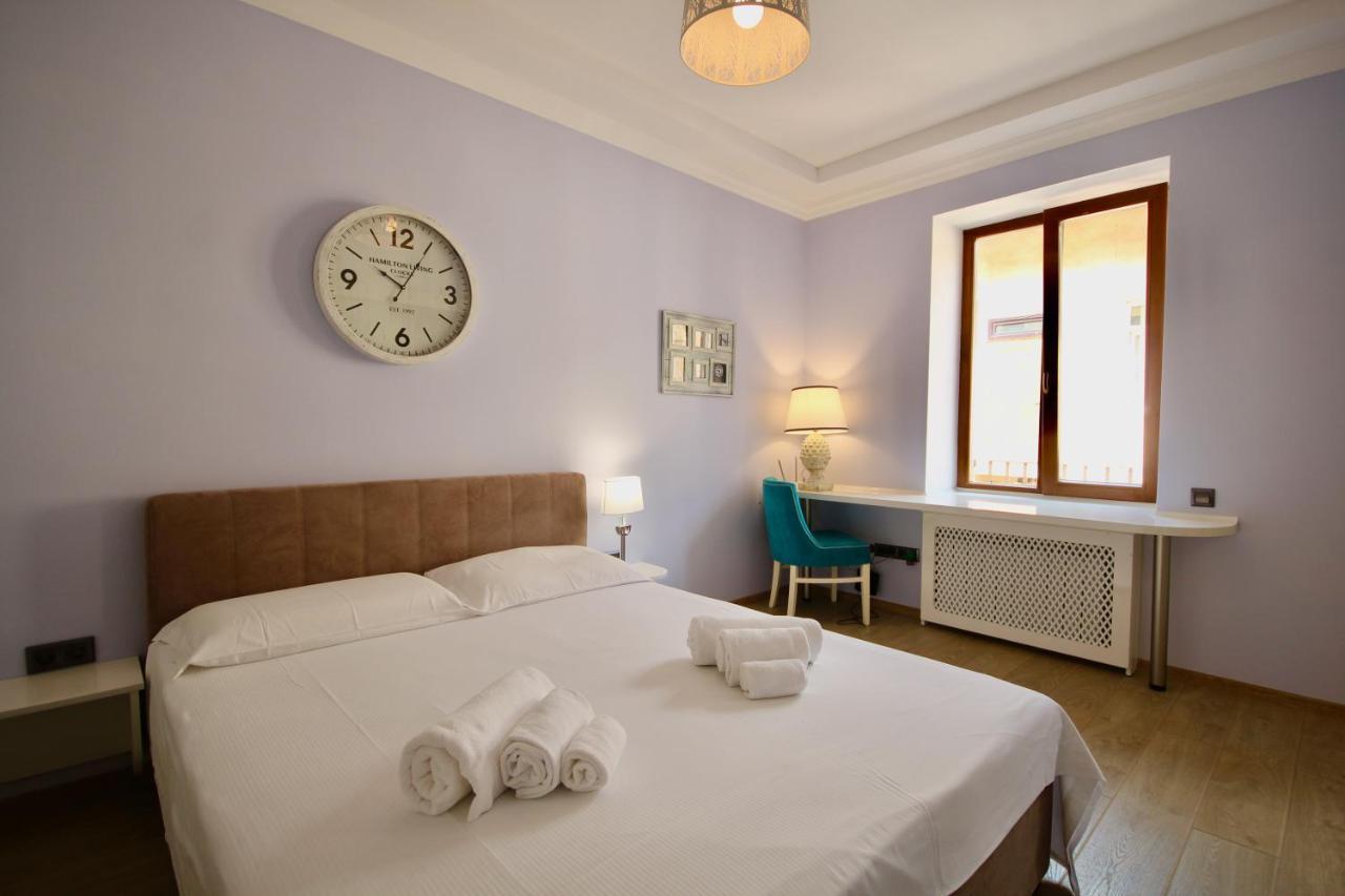 Romantic Lux Vivaldi Suite Svobode Avenue 39 Lviv Exterior photo