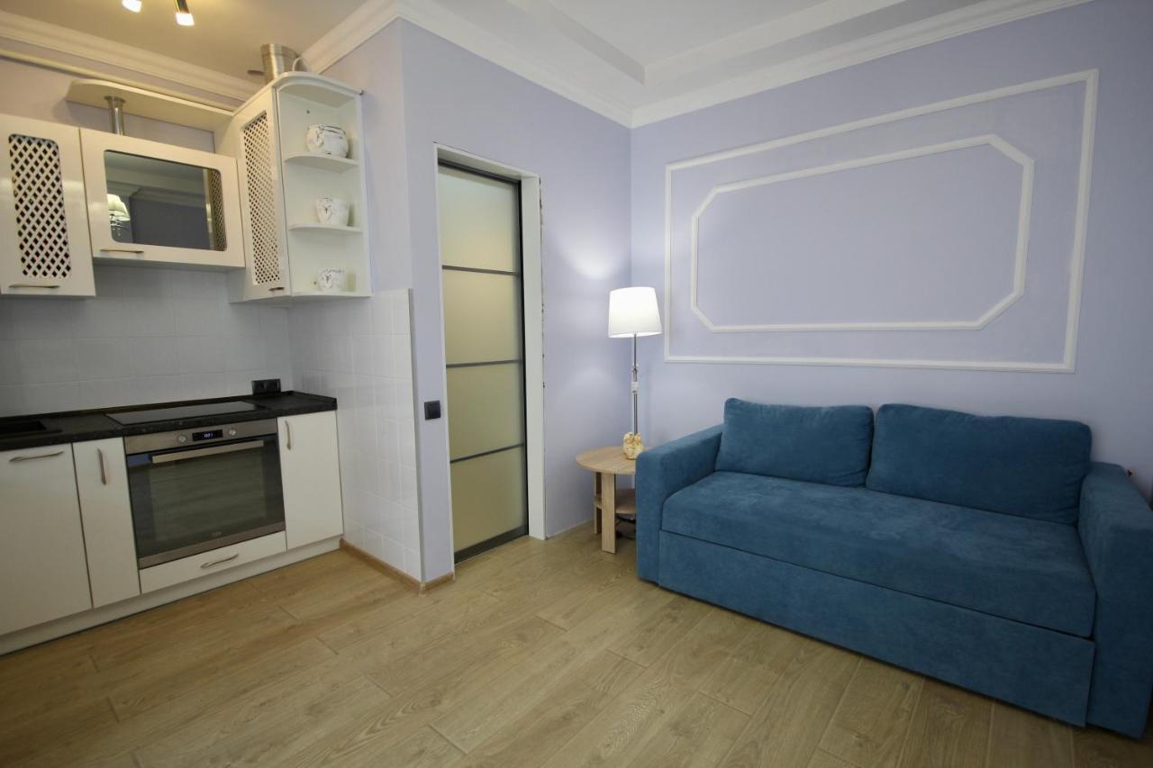 Romantic Lux Vivaldi Suite Svobode Avenue 39 Lviv Exterior photo