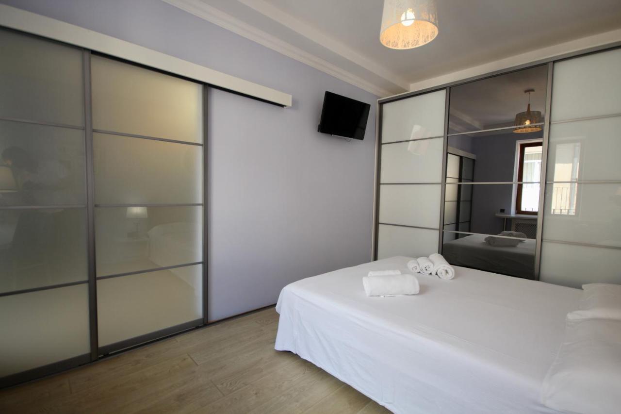 Romantic Lux Vivaldi Suite Svobode Avenue 39 Lviv Exterior photo